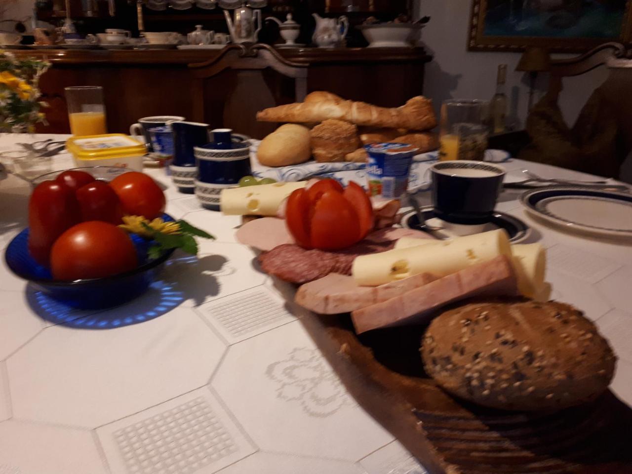 Fónagy és Walter Vendég- és Borház Acomodação com café da manhã Vác Exterior foto